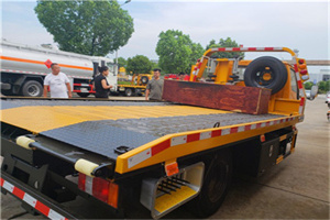 克东附近拖车电话号码服务